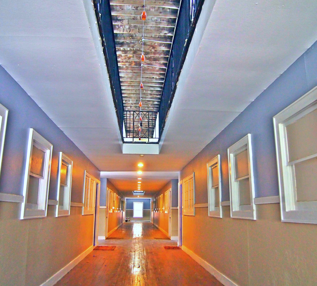 1624 Holman St #14 - Photo 7 of 17