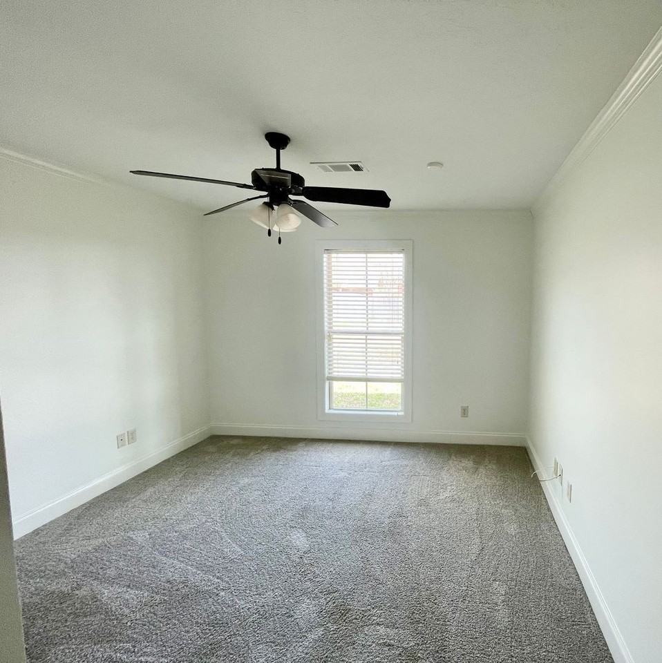 108 Northwind Dr - Photo 7 of 17