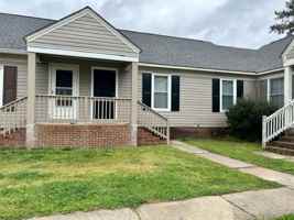 featured image of 4720 Hoyle Dr