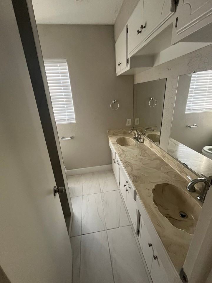 1924 Nw Arlington Ave - Photo 4 of 8