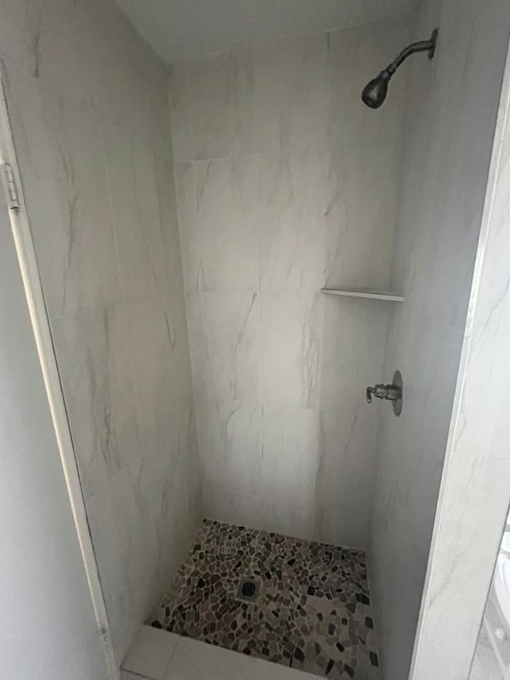 1924 Nw Arlington Ave - Photo 5 of 8