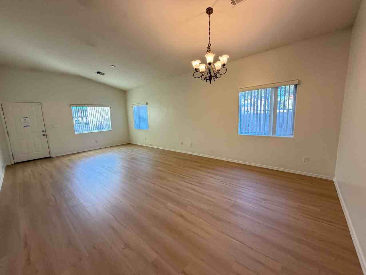 4306 Cottontail Ln - Photo 2 of 11