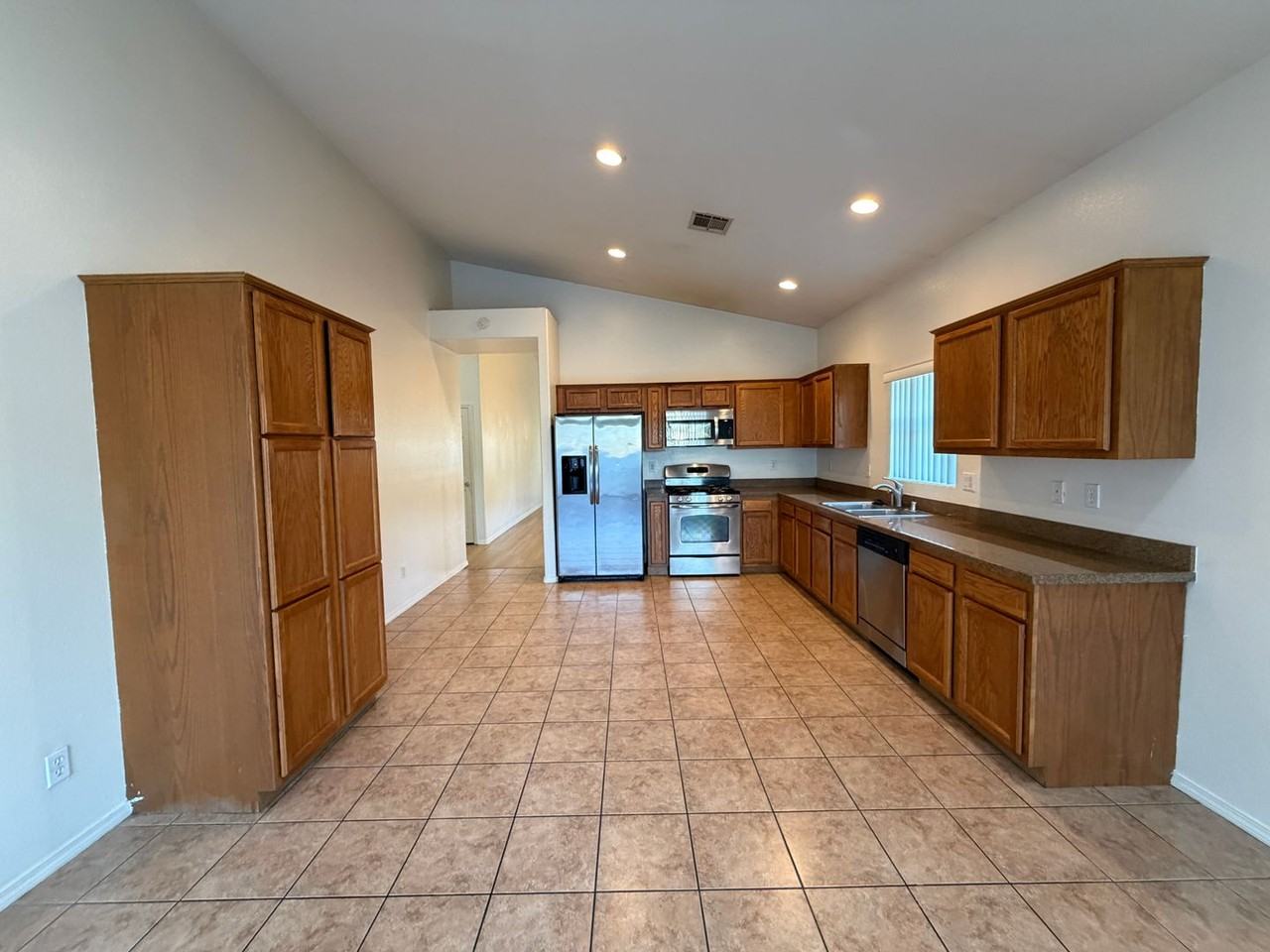 4306 Cottontail Ln - Photo 3 of 11