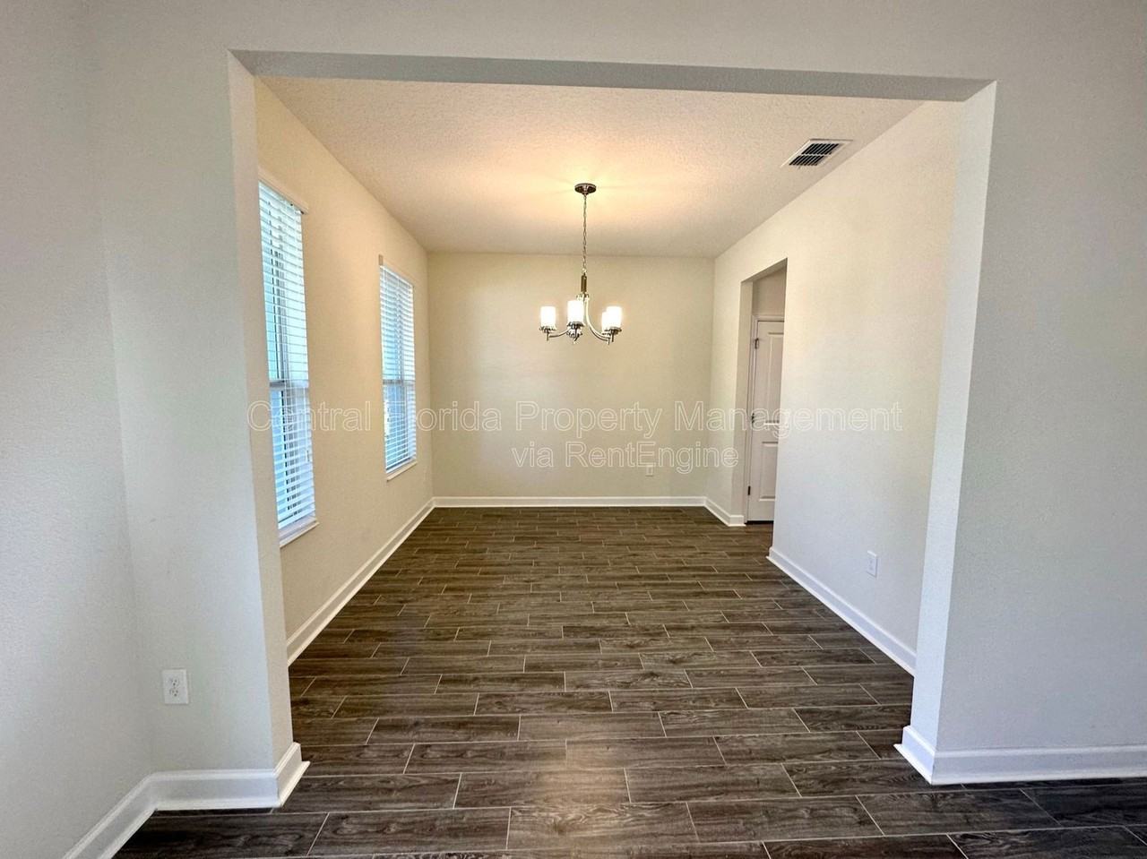 11825 Fiction Ave - Photo 7 of 20