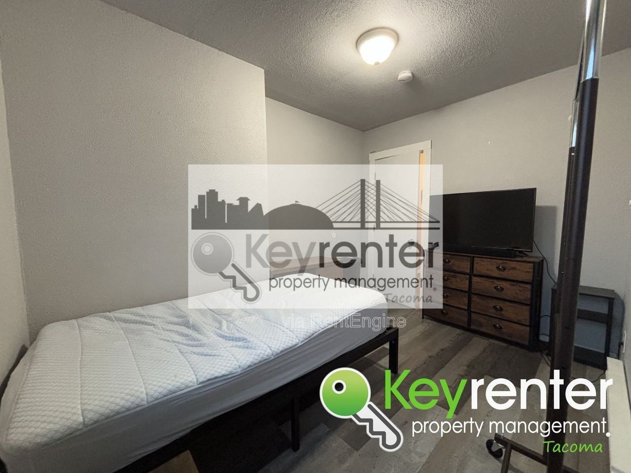 228 E 62nd St #4 - Photo 4 of 16