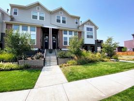 5447 Valentia St - Photo 1 of 1