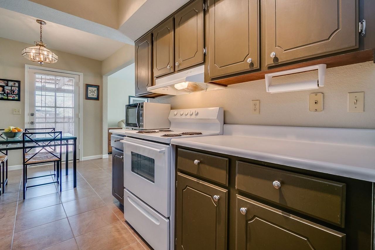 460 N 64th Pl - Photo 7 of 50