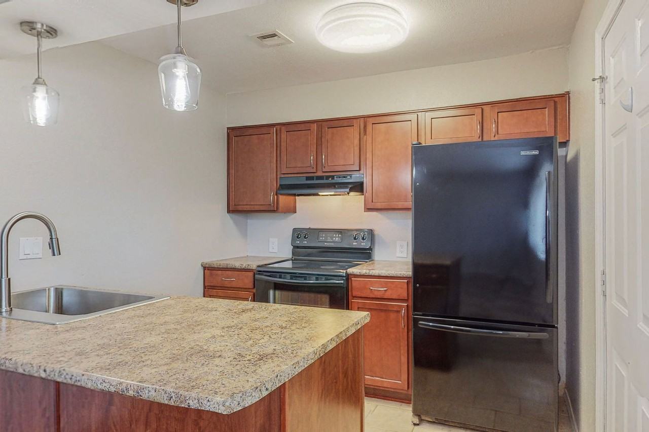 4200 Montgomery Blvd Ne #108 - Photo 3 of 31