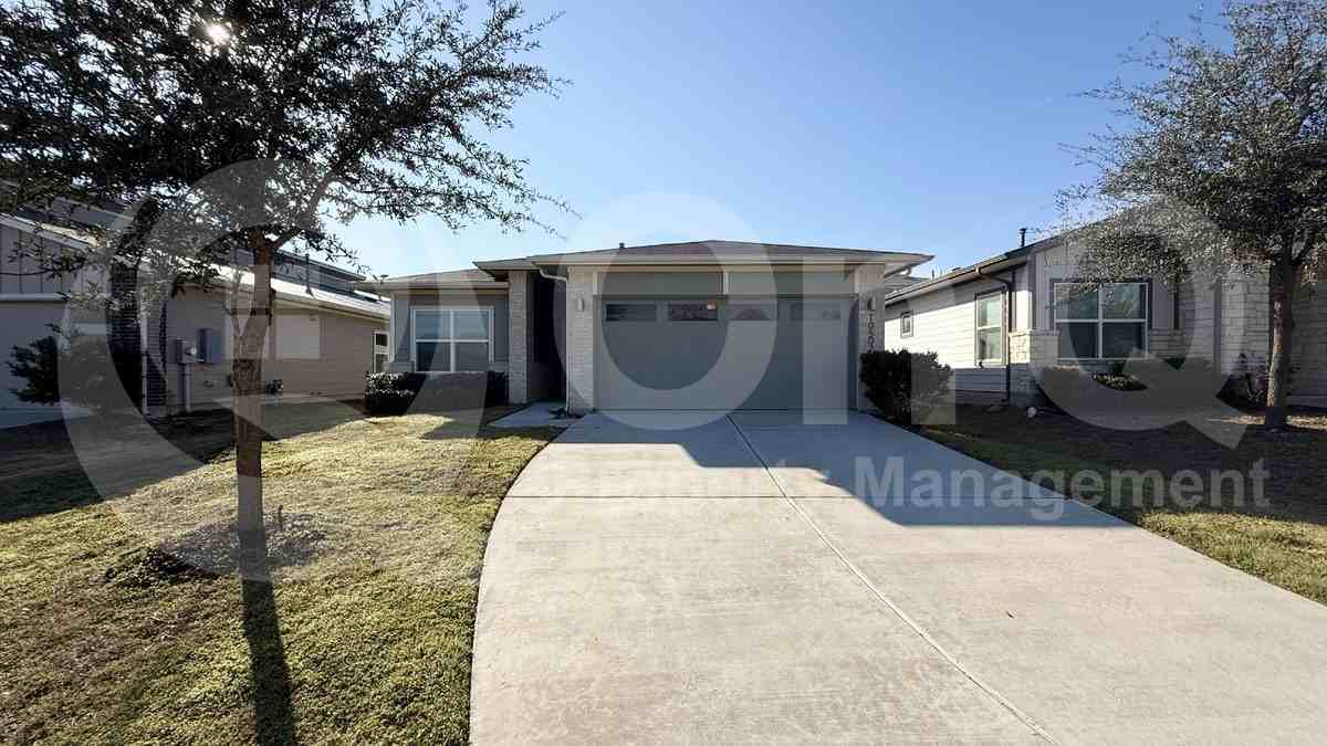 10502 Deaton Ln - Photo 2 of 17