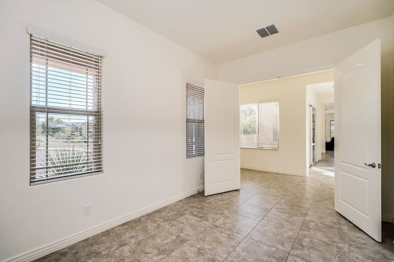 4529 E Vista Bonita Dr - Photo 7 of 50