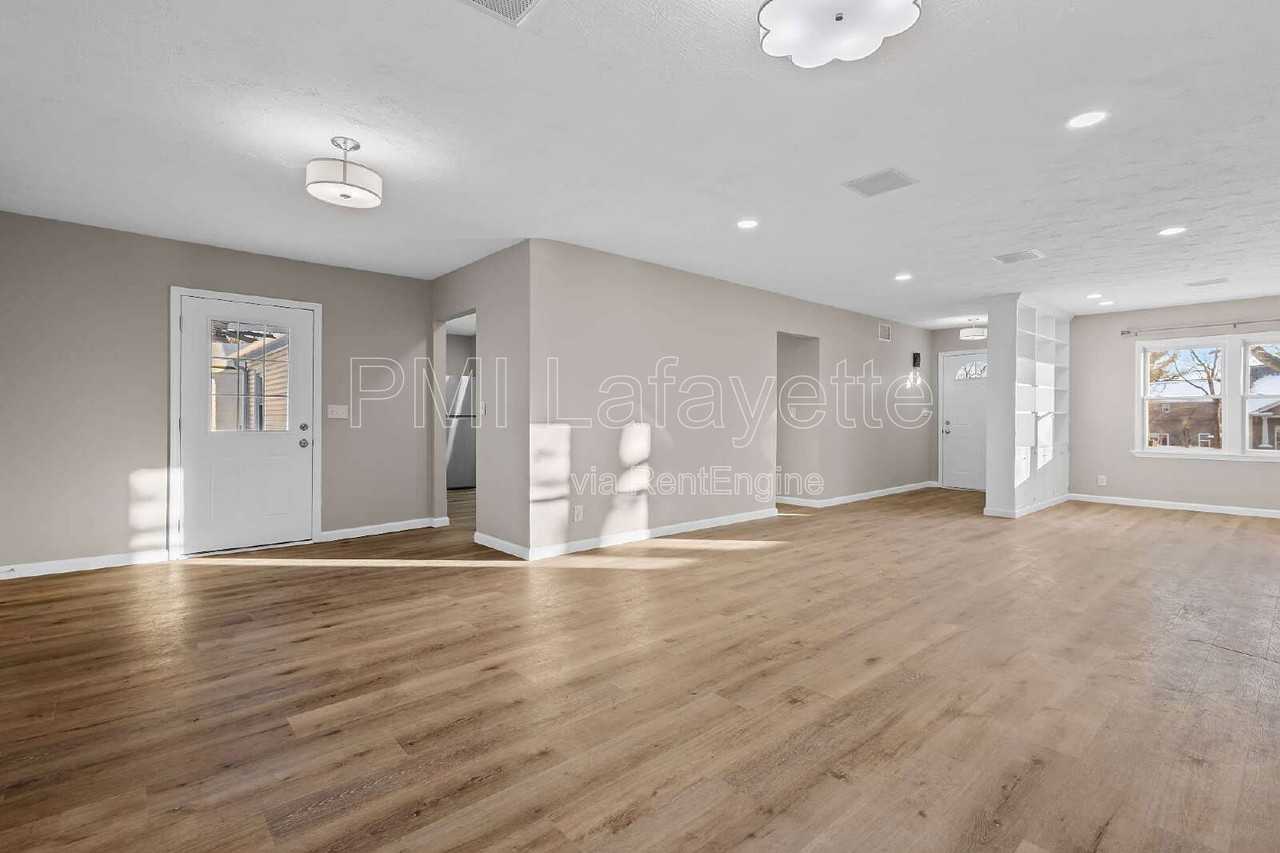 312 Highland Dr - Photo 2 of 19