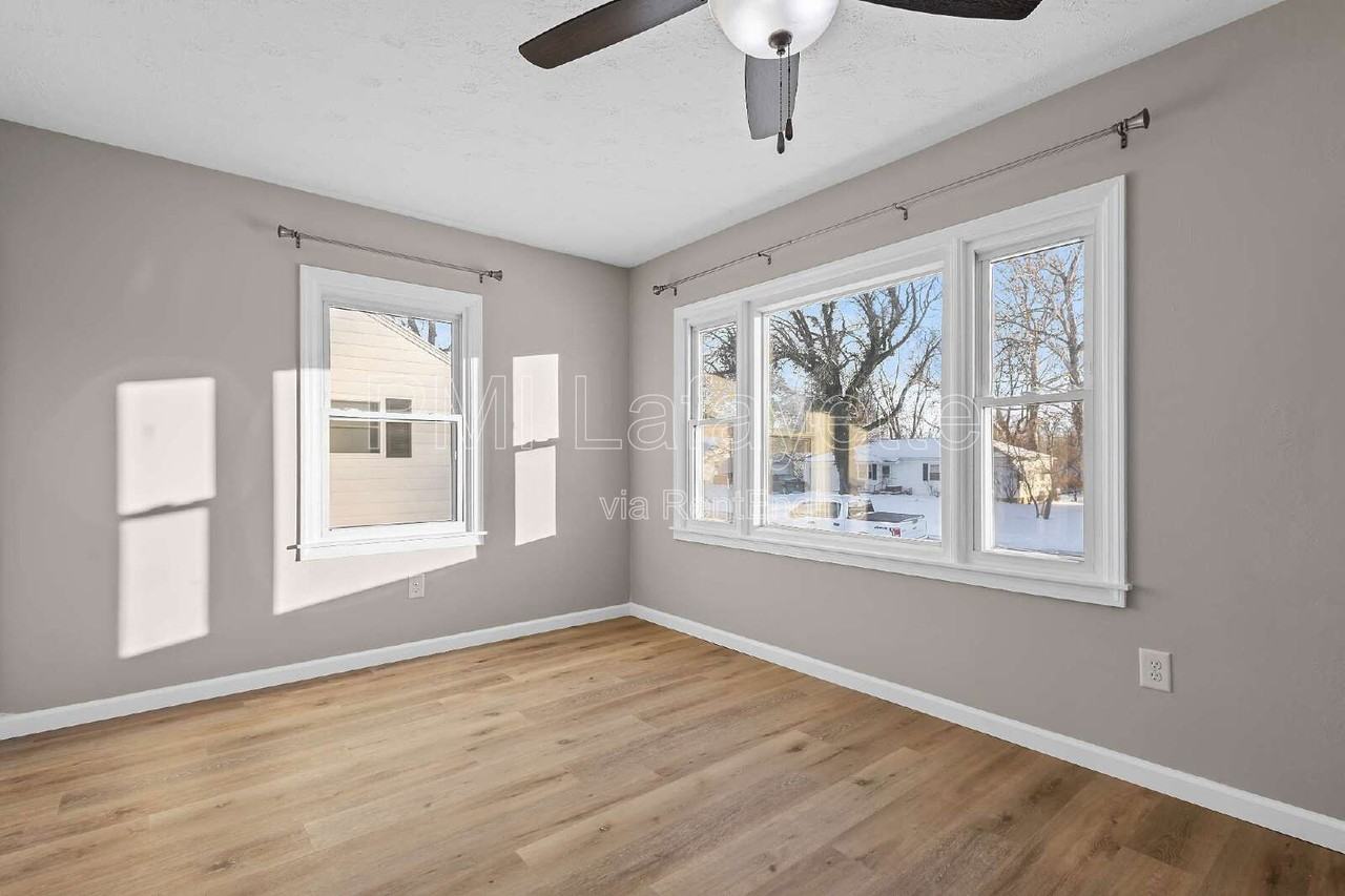 312 Highland Dr - Photo 5 of 19