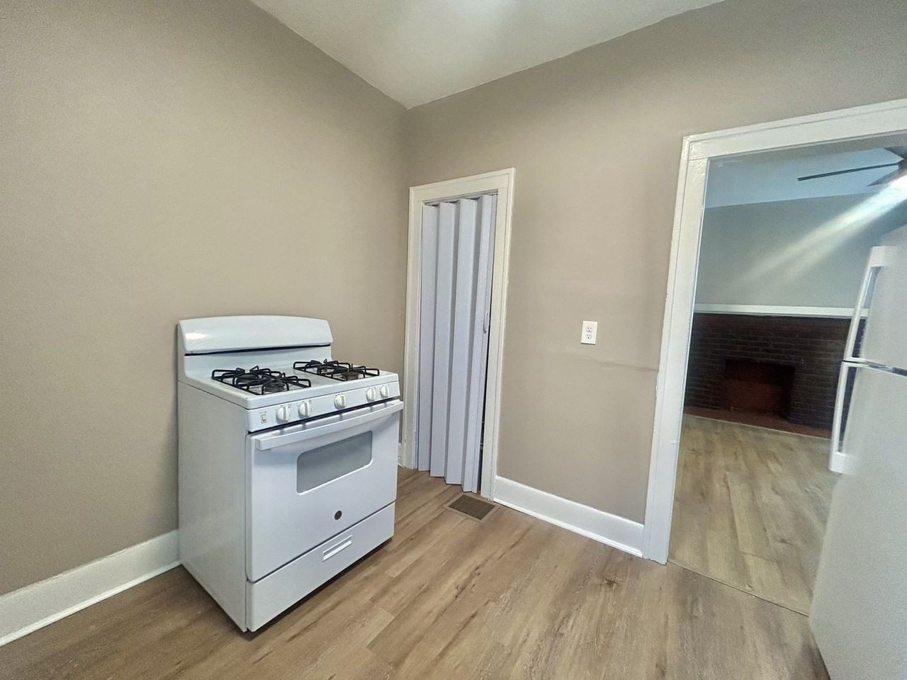 5211 Montgomery Rd #A - Photo 7 of 13