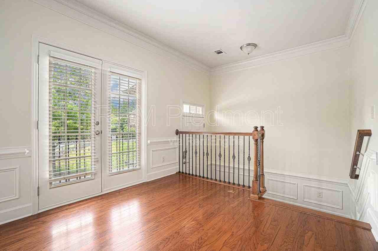 2786 Birch Grove Ln Se - Photo 7 of 32