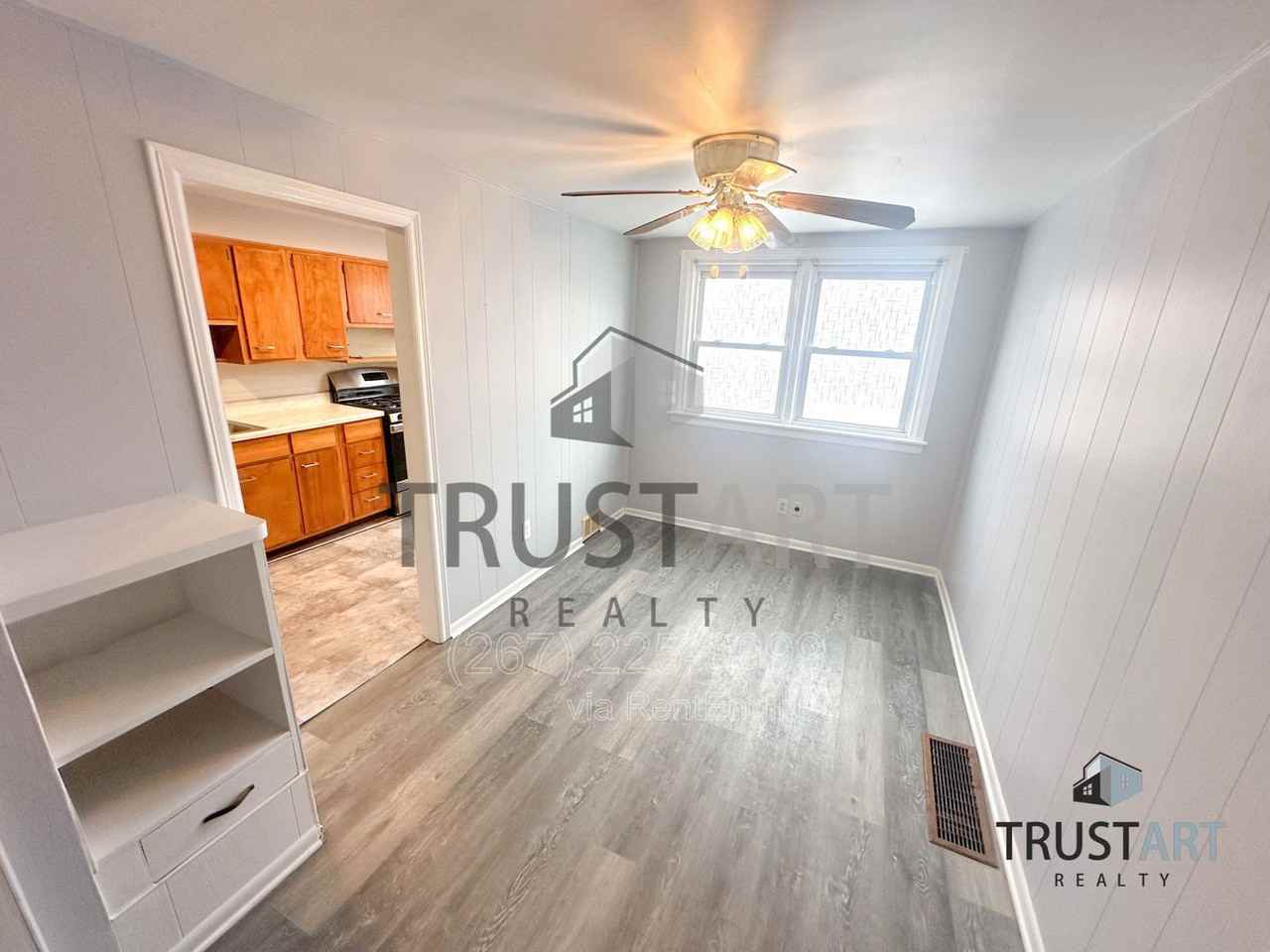 5335 Cottage St - Photo 5 of 20