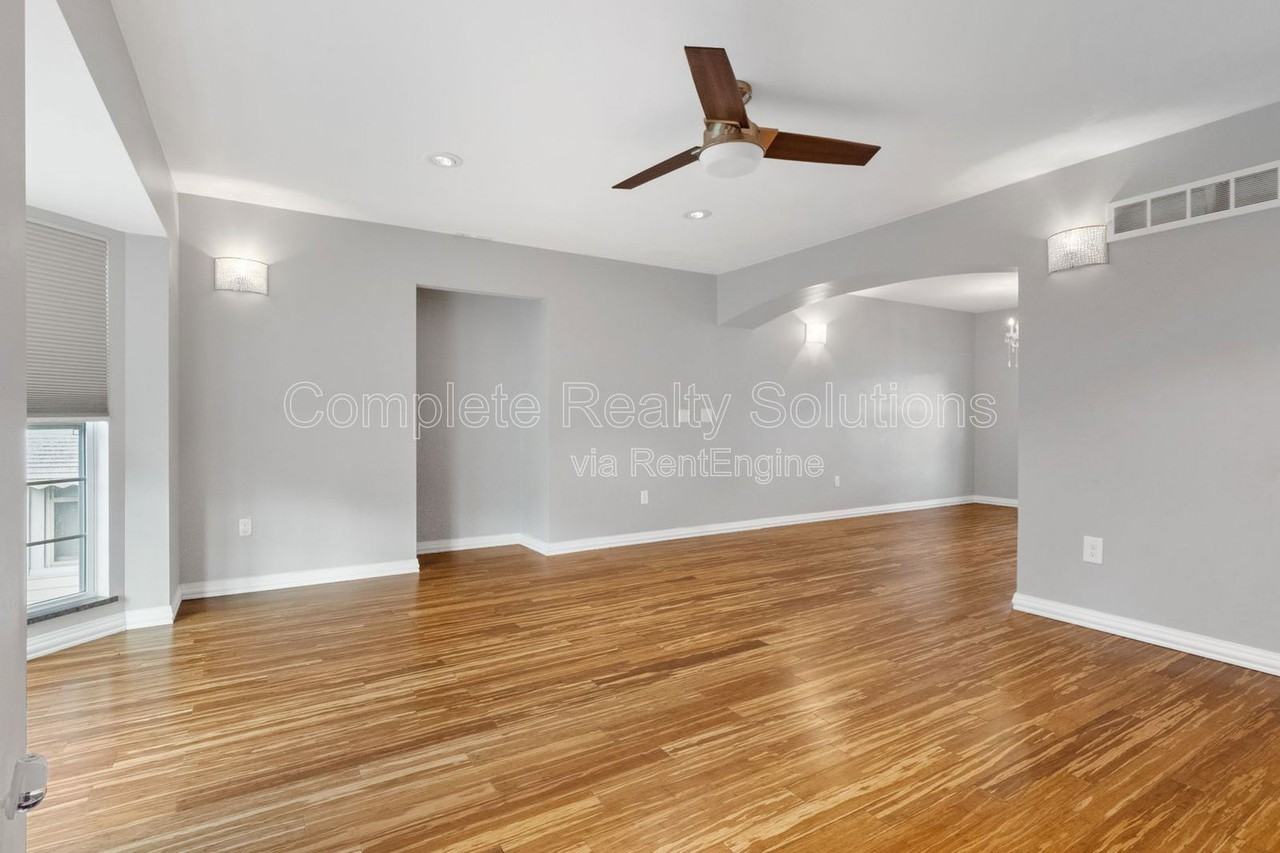 5339 Vine Ave - Photo 5 of 33