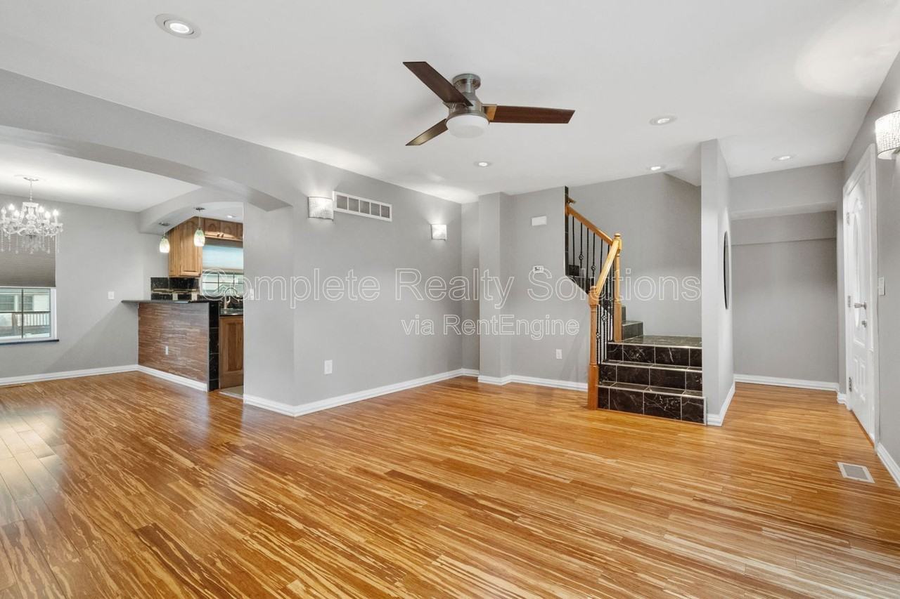 5339 Vine Ave - Photo 7 of 33