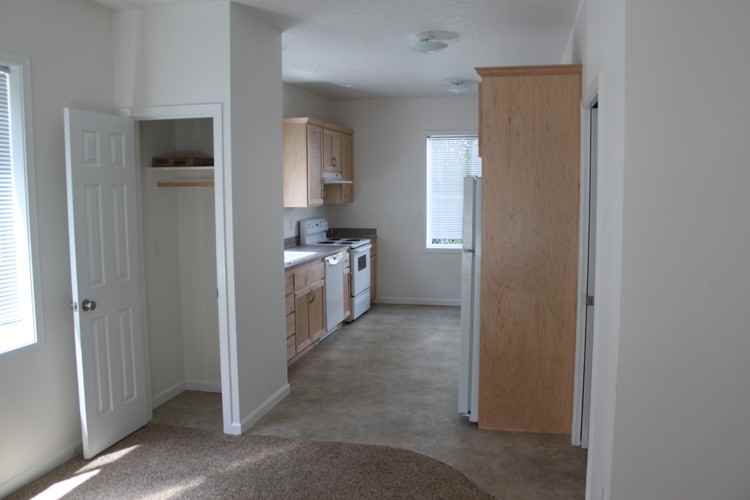 1940 Emerald Alley ##2 - Photo 4 of 5