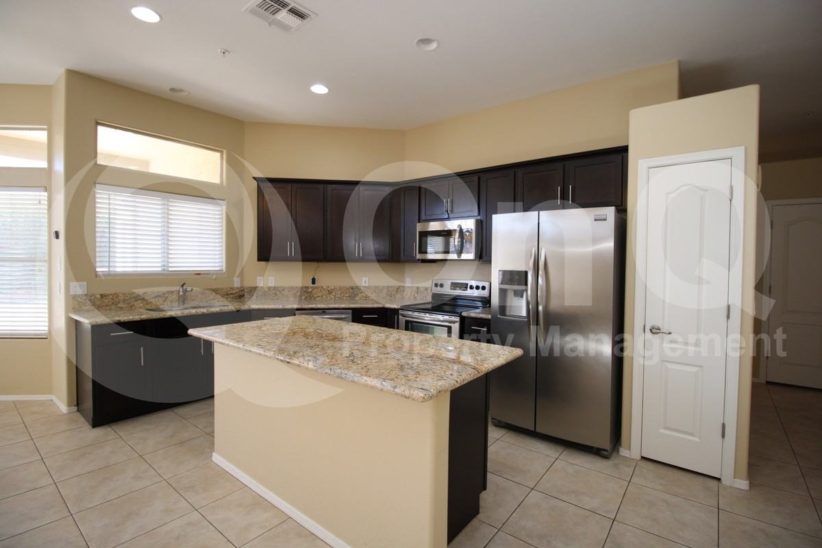 9272 E Hillery Way - Photo 4 of 25