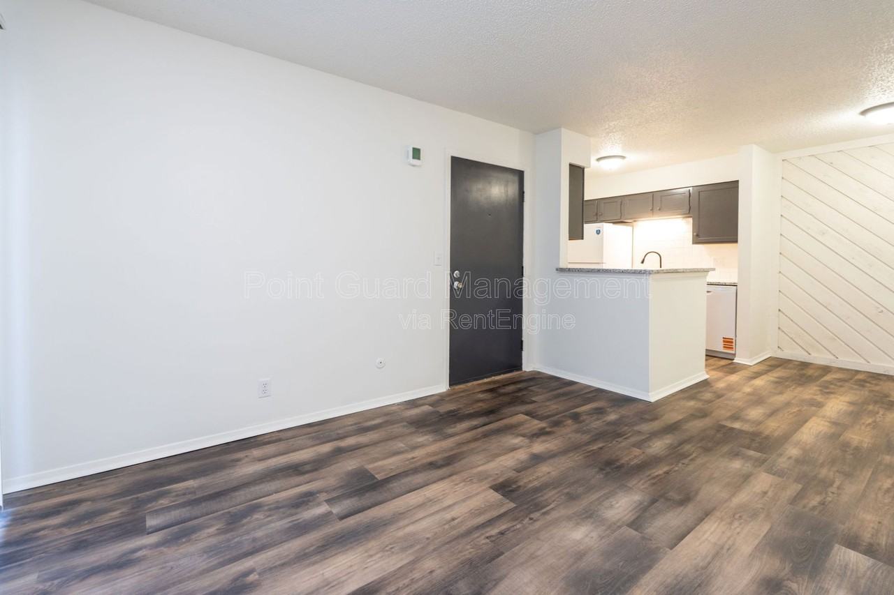 2816 N Charles Ave #1 - Photo 2 of 34