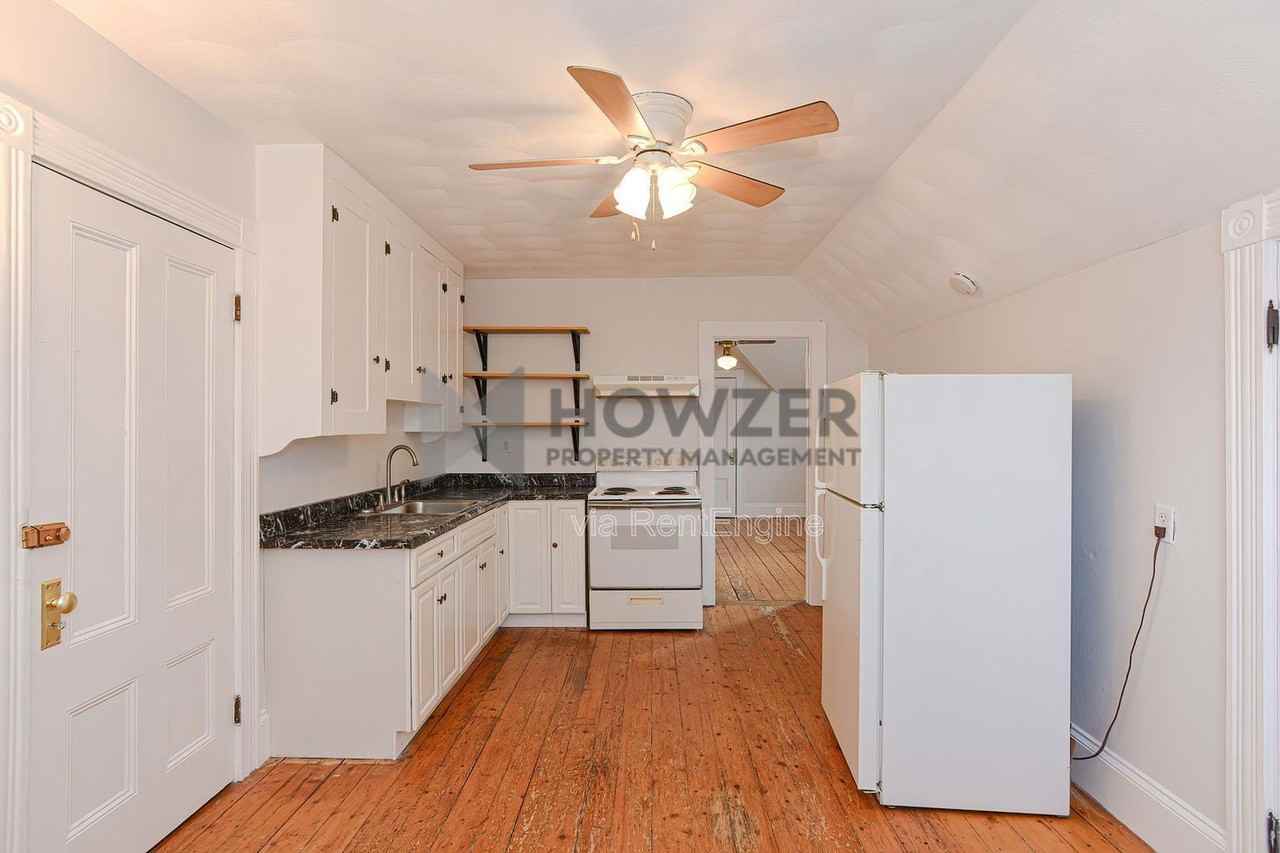 27 Hayward St #3 - Photo 4 of 25