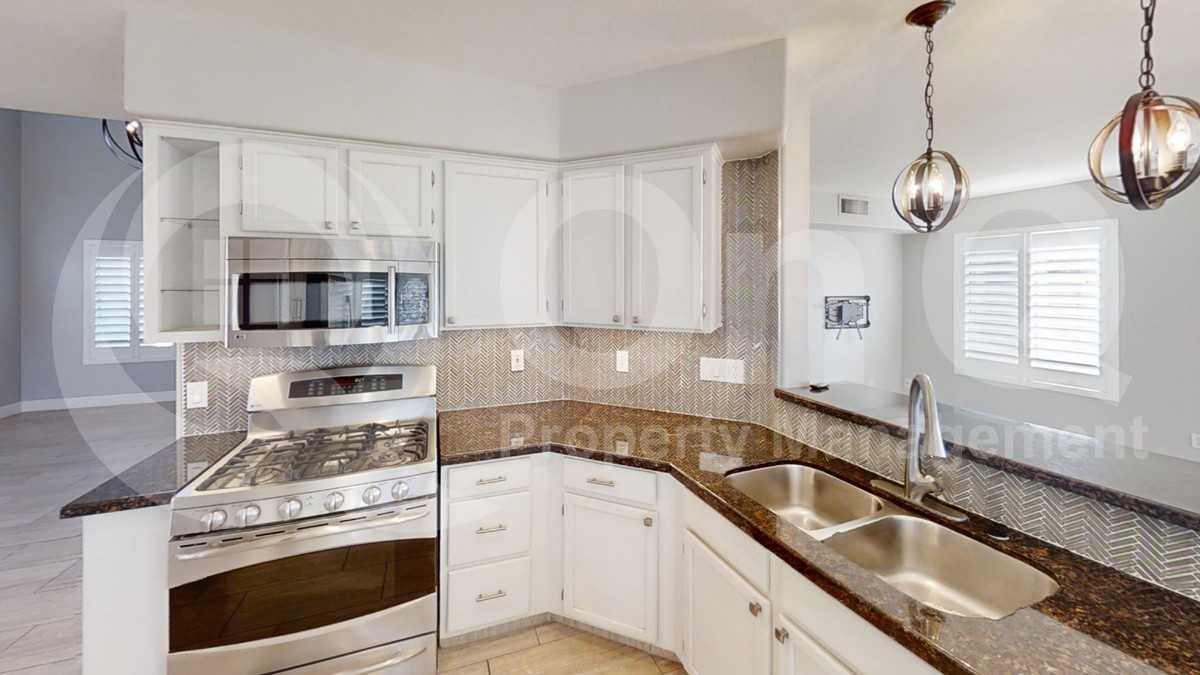 6041 E Sierra Morena St - Photo 4 of 27