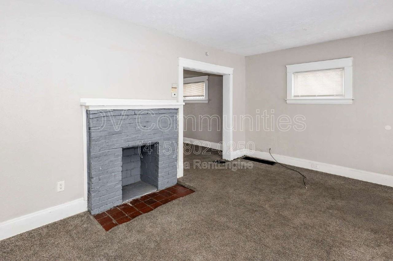 3390 E 135th St - Photo 5 of 20