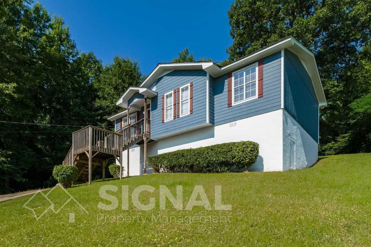 1300 Yukon St - Photo 2 of 24