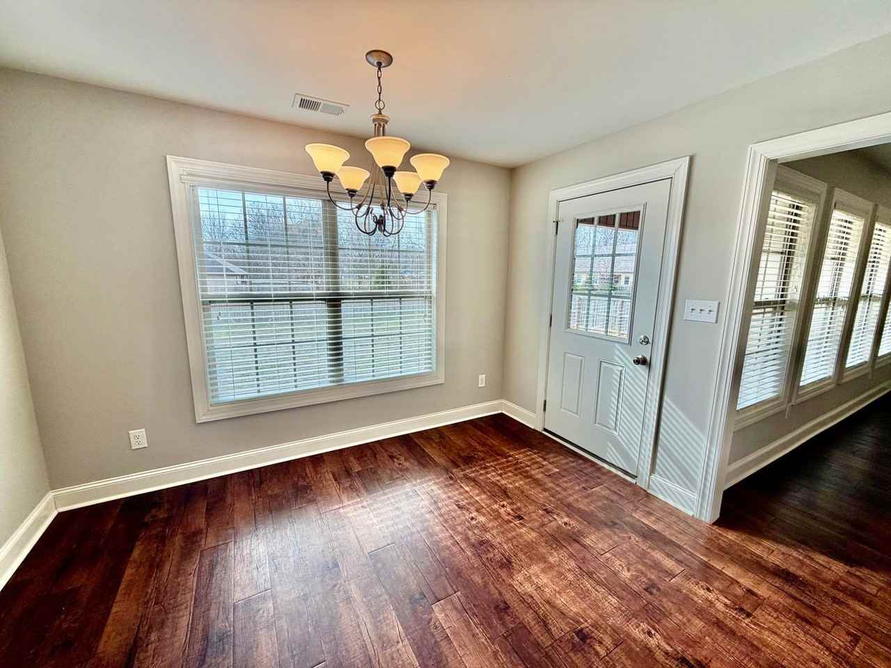 17881 Sallows Dr - Photo 5 of 15