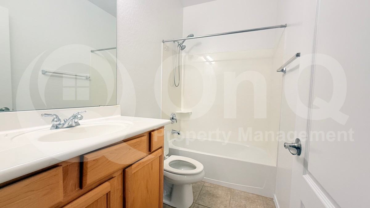 6334 S Blake St - Photo 6 of 24