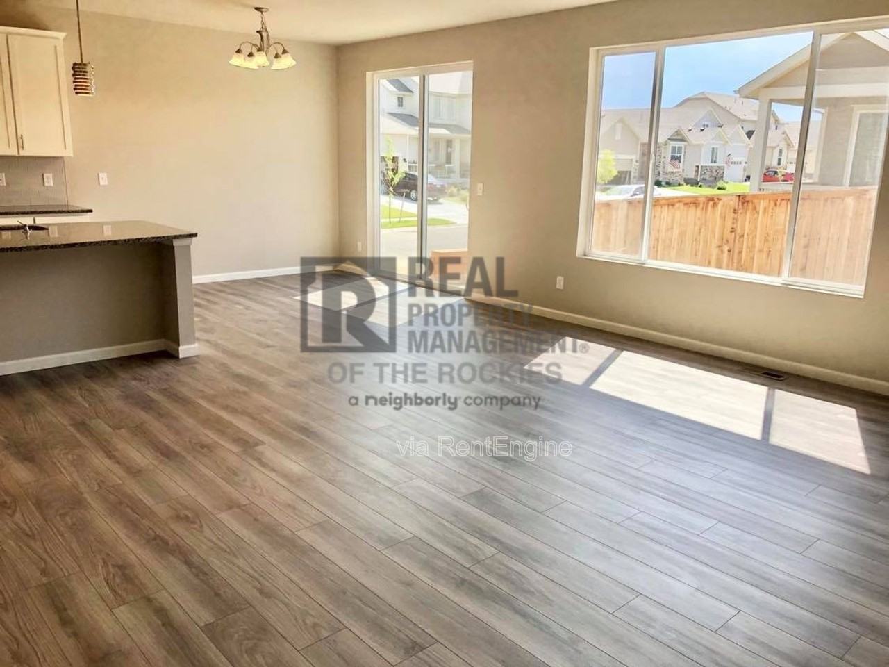 501 Ranchhand Dr - Photo 5 of 20