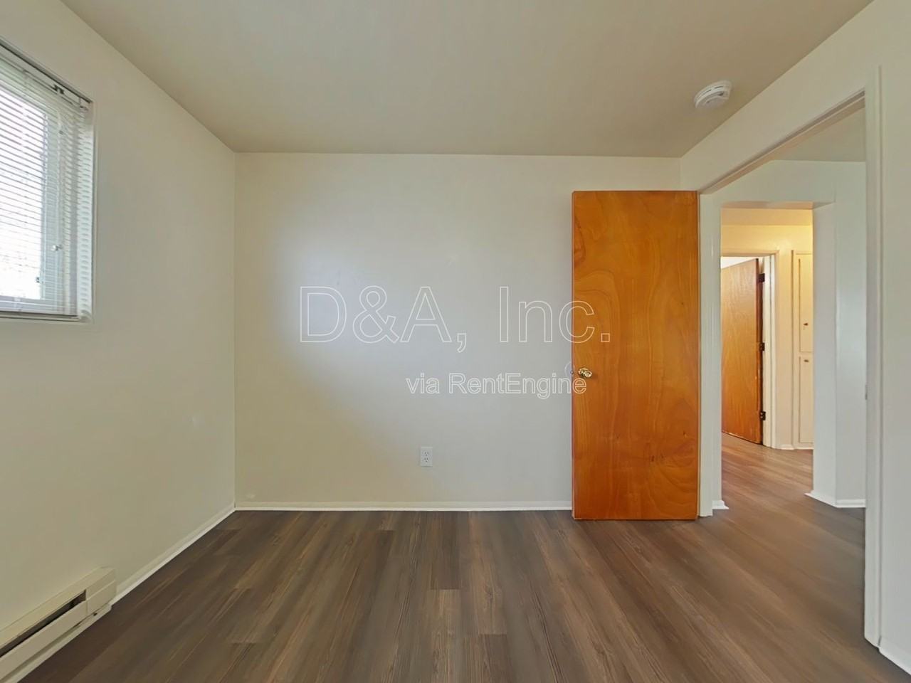 325 28th Ave Se - Photo 6 of 14