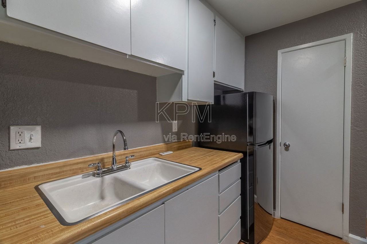 3939 N Pershing Ave #50 - Photo 7 of 13