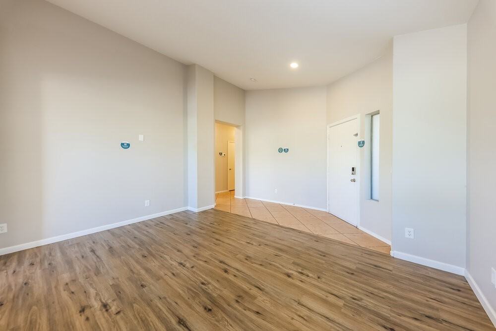 3516 W Webster Ct - Photo 4 of 16