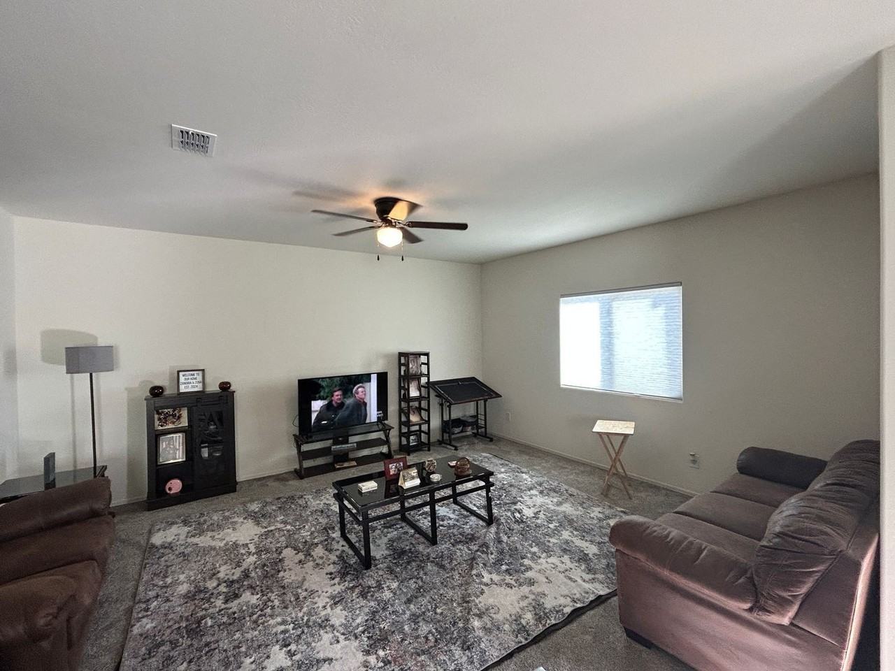 24563 W Verlea Dr - Photo 5 of 17