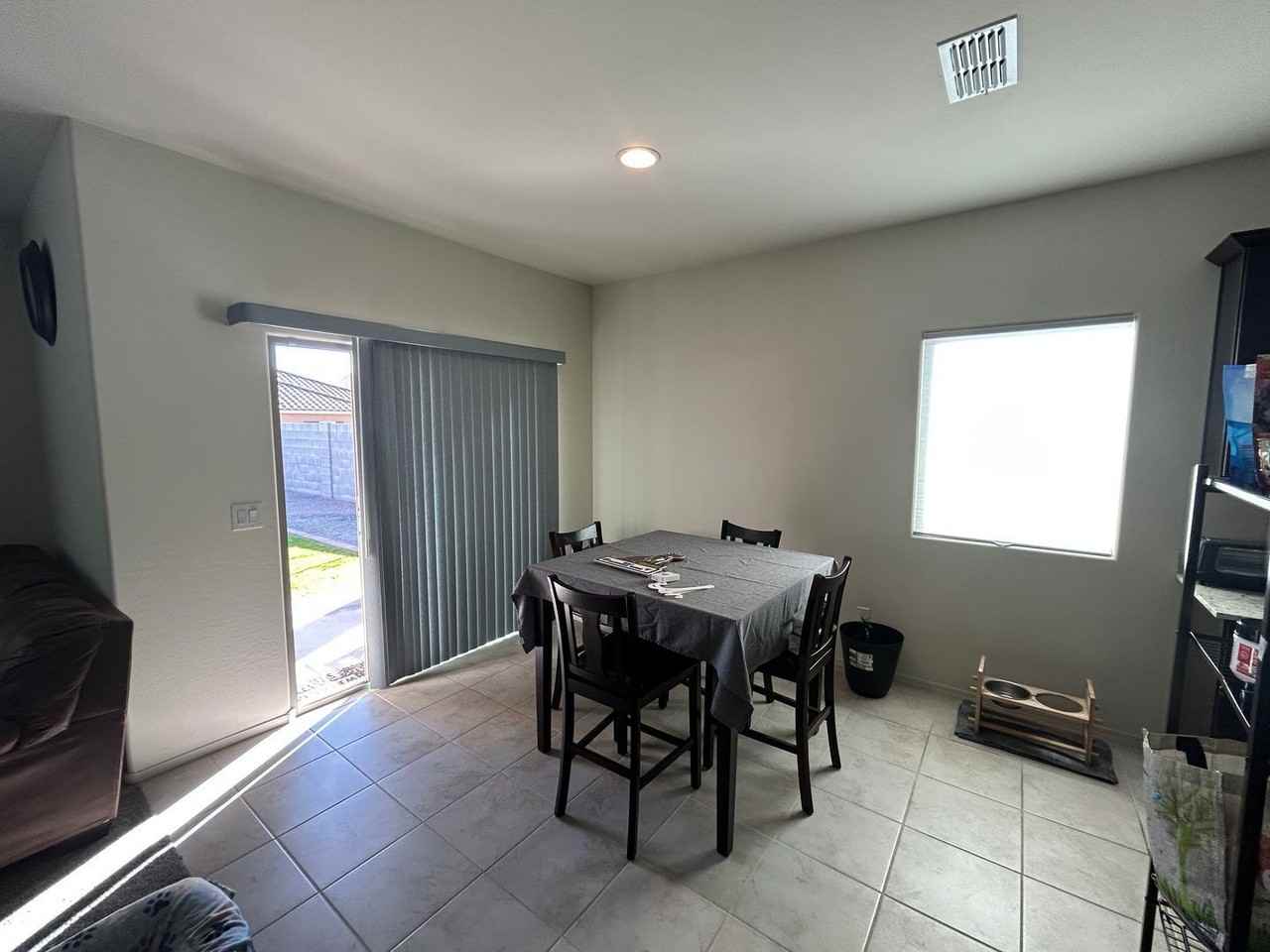 24563 W Verlea Dr - Photo 6 of 17