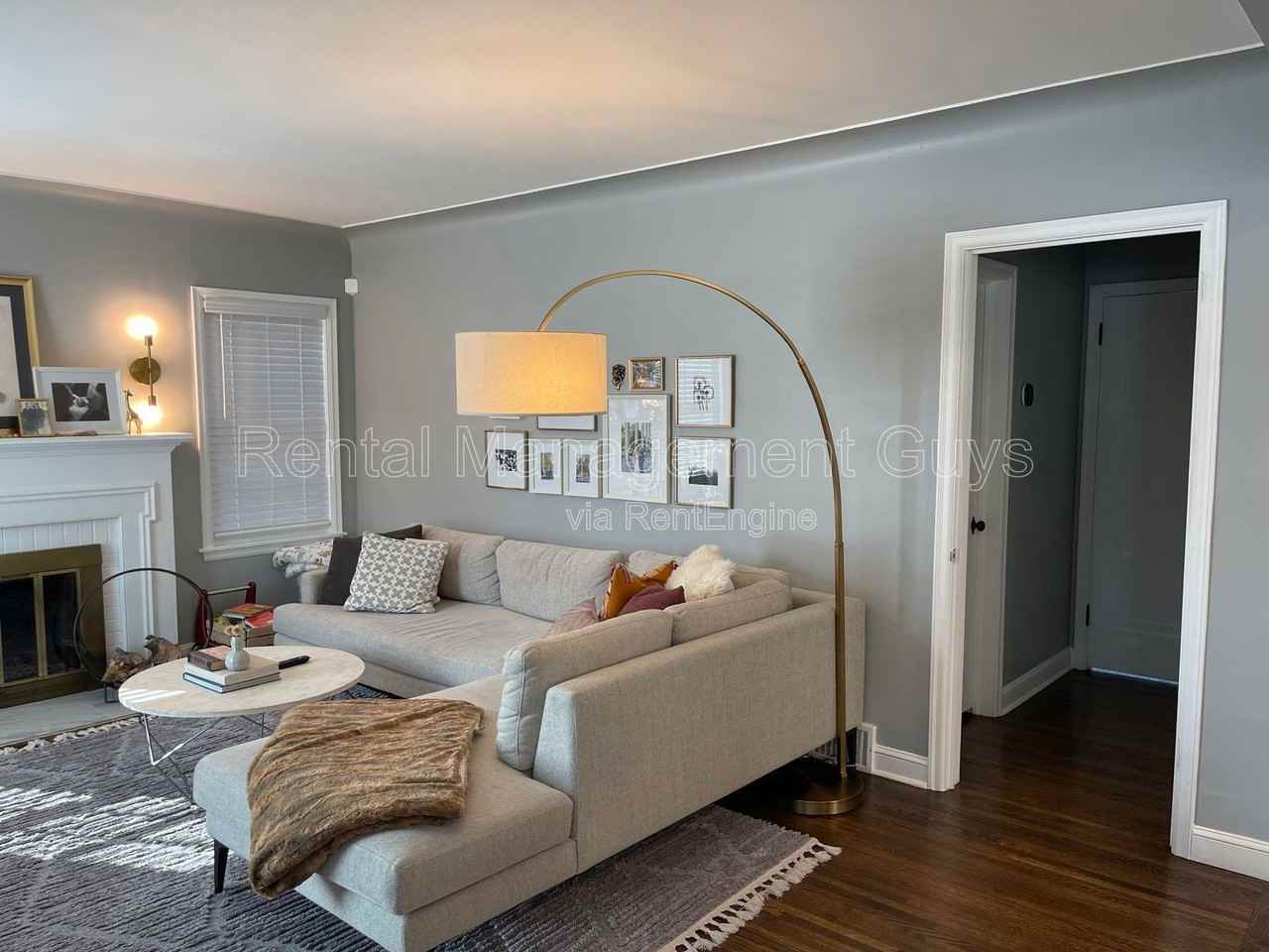 4119 Sheridan Ave N - Photo 2 of 37