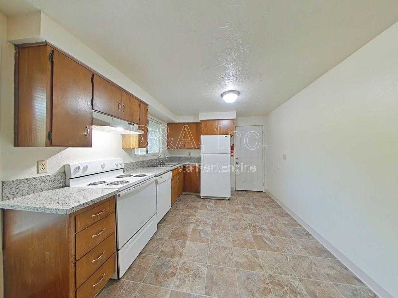 2995 Nw Glenridge Dr - Photo 5 of 16