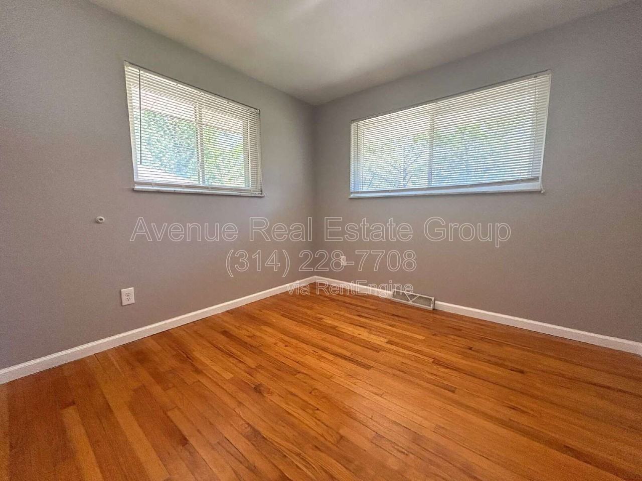 3219 Buder Ct - Photo 3 of 6