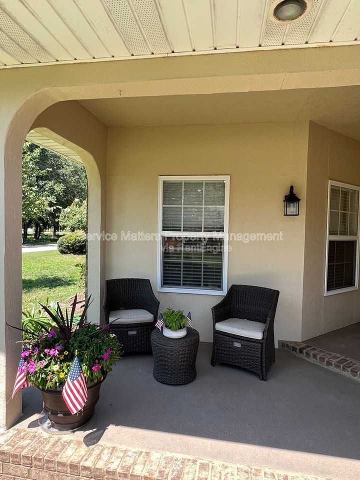 3422 Festival Dr - Photo 3 of 32