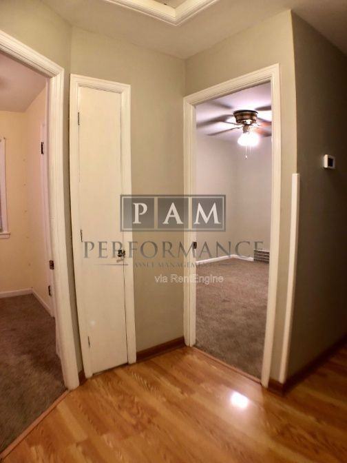 2907 S 50th St - Photo 4 of 9