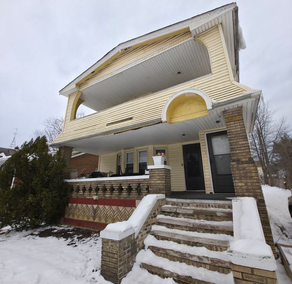 11317 Dove Ave - Photo 2 of 16