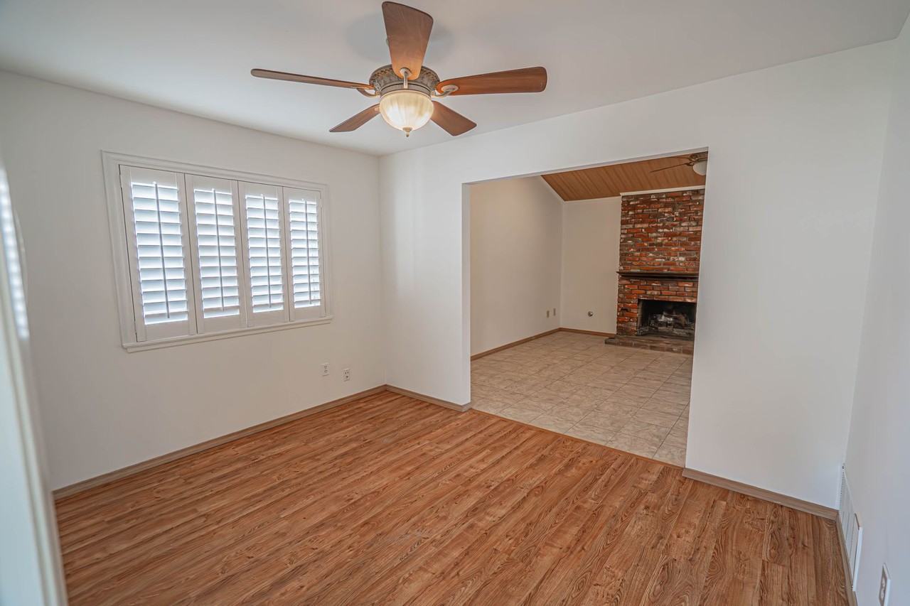 25173 Markel Dr - Photo 3 of 20