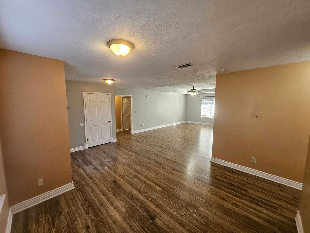 2018 Hickory Rd - Photo 2 of 24