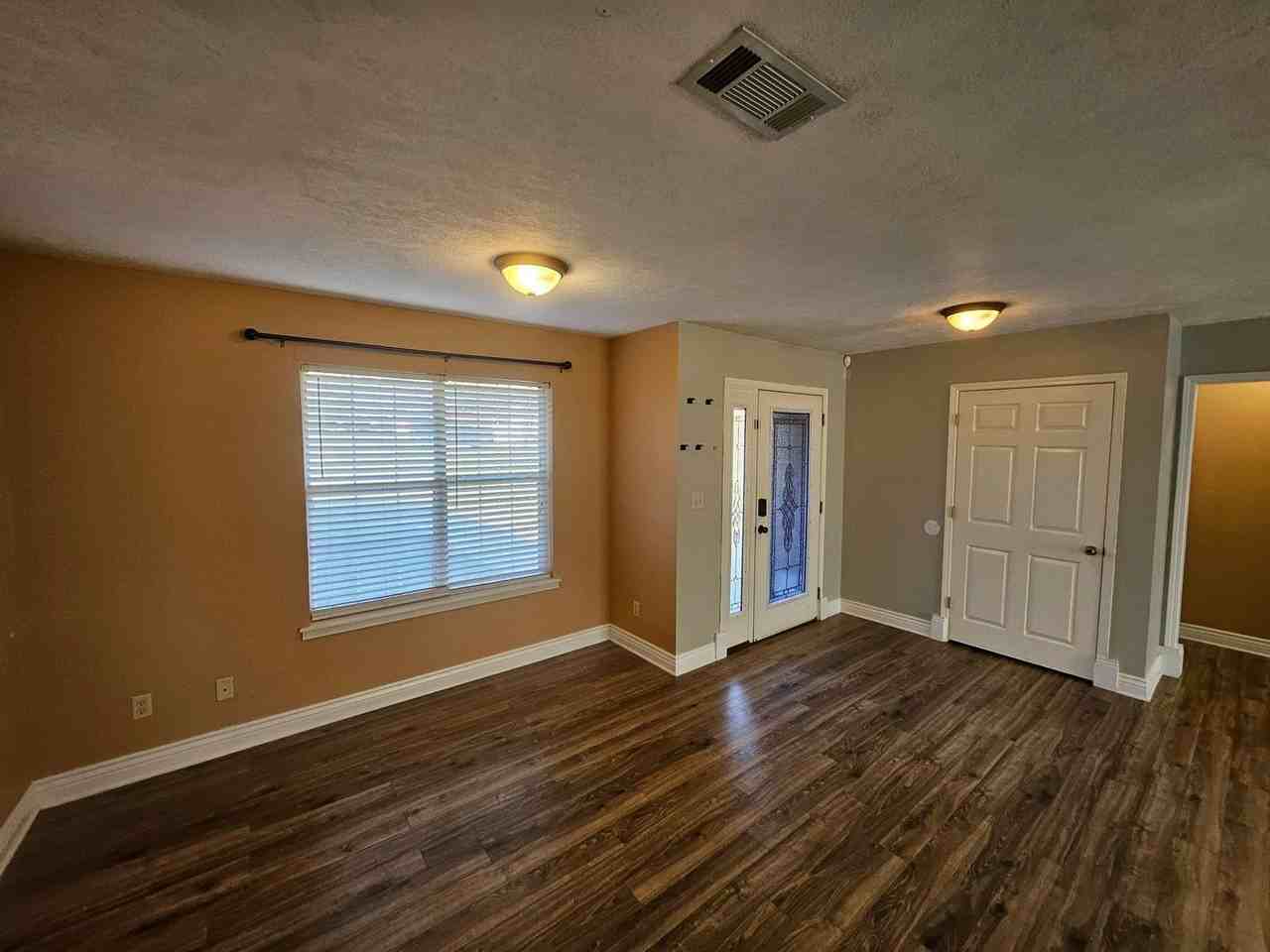 2018 Hickory Rd - Photo 3 of 24
