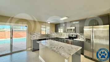 featured image of 1320 E Orchid Ln