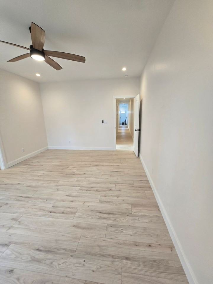 3345 N Tacoma Ave - Photo 3 of 10