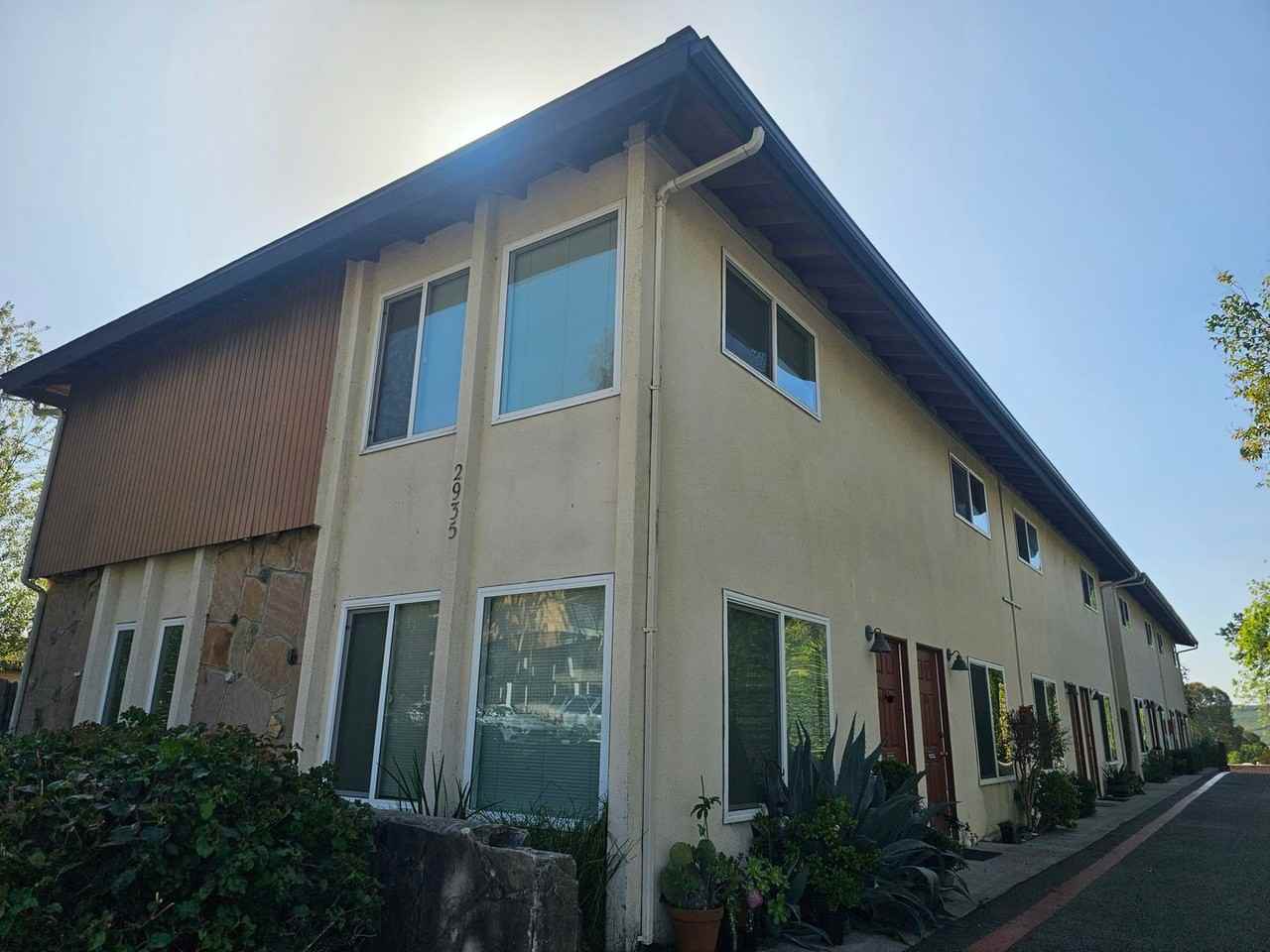 0053 2935 Augusta #1-8 - Photo 2 of 12