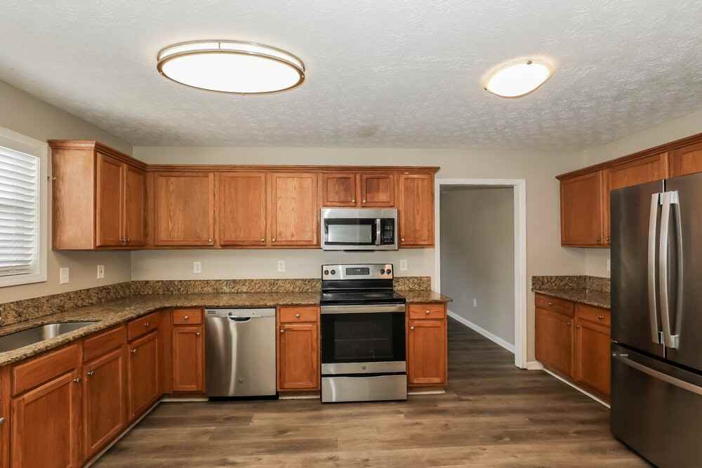 733 Sinclair Way - Photo 6 of 15