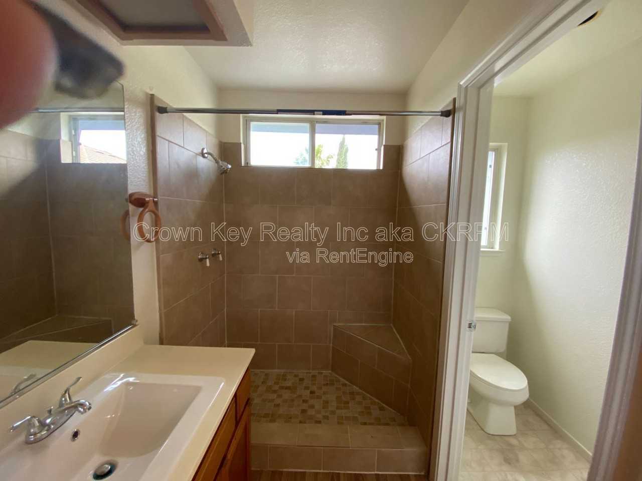 960 Vallerand Rd - Photo 7 of 25